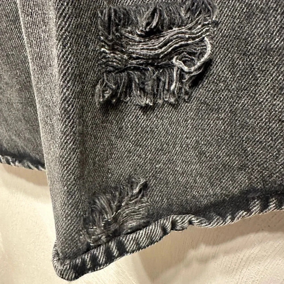 Zara Men’s distressed black Denim button down Overshirt. Size XL - Picture 5 of 7